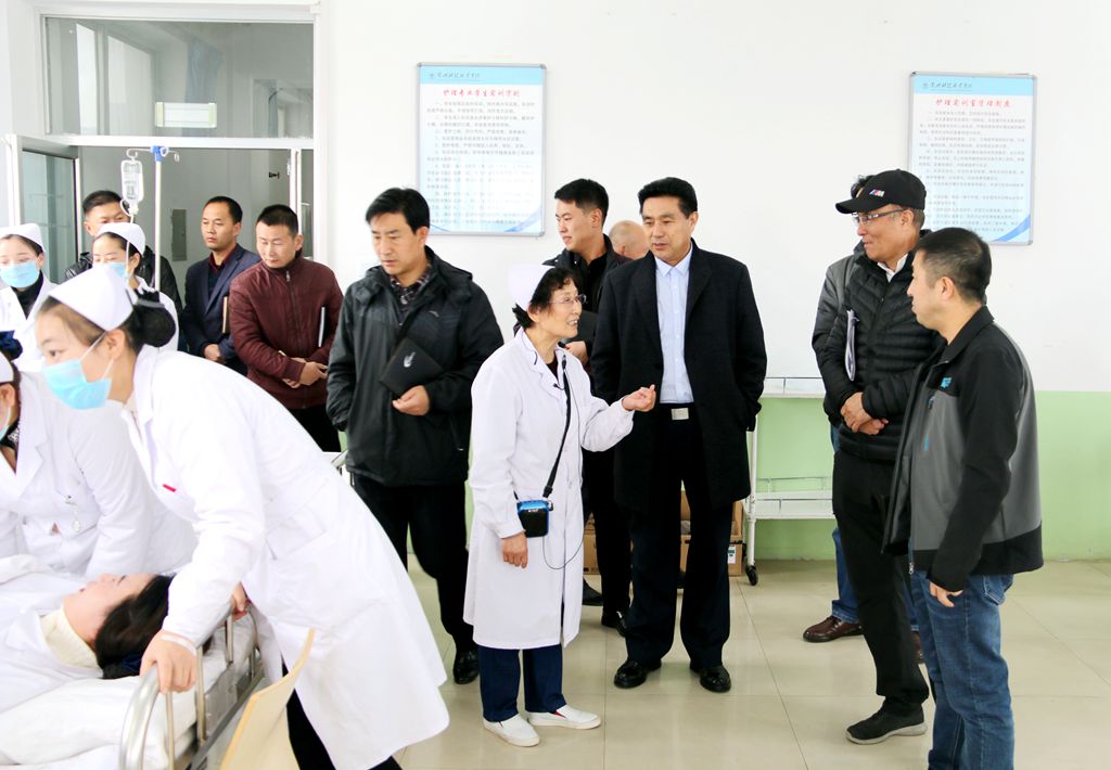1541750840.jpg 国际足联世界杯开展实践教学观摩活动.jpg
