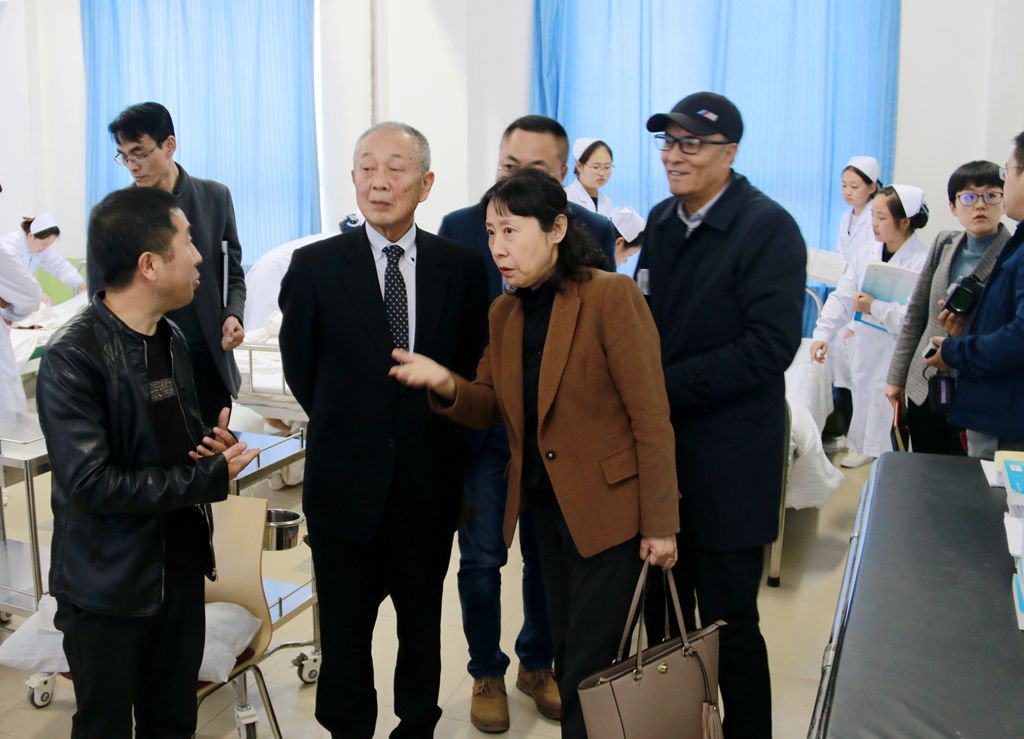 1553834710.jpg 日本近江会理事长一行来国际足联世界杯考察交流3.jpg